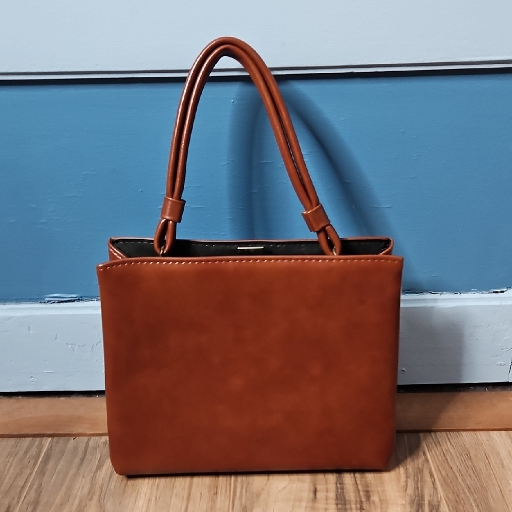 Women’s Corporate Brown Leather Tote Bag - Picture 2 of 12